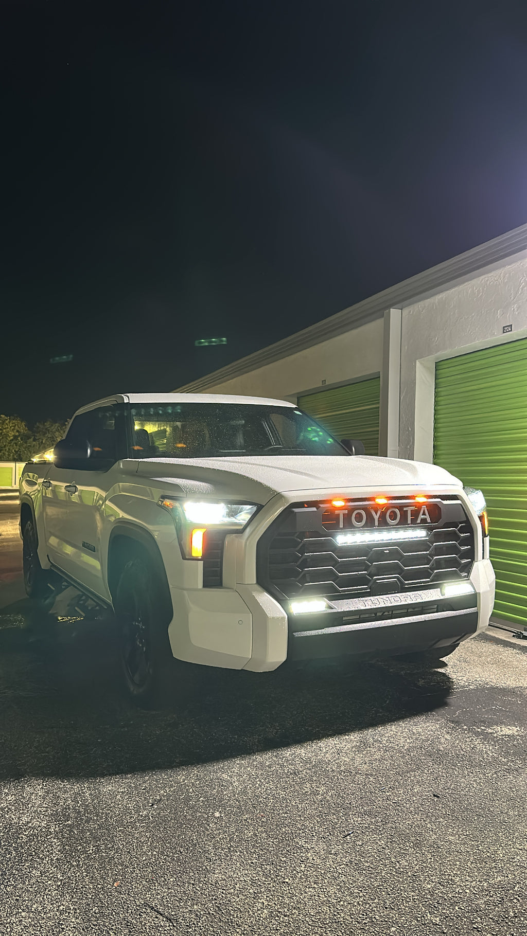 Toyota Tundra 2022-Current TRD Style Grille w/ LED Light Bar & Amber Lights