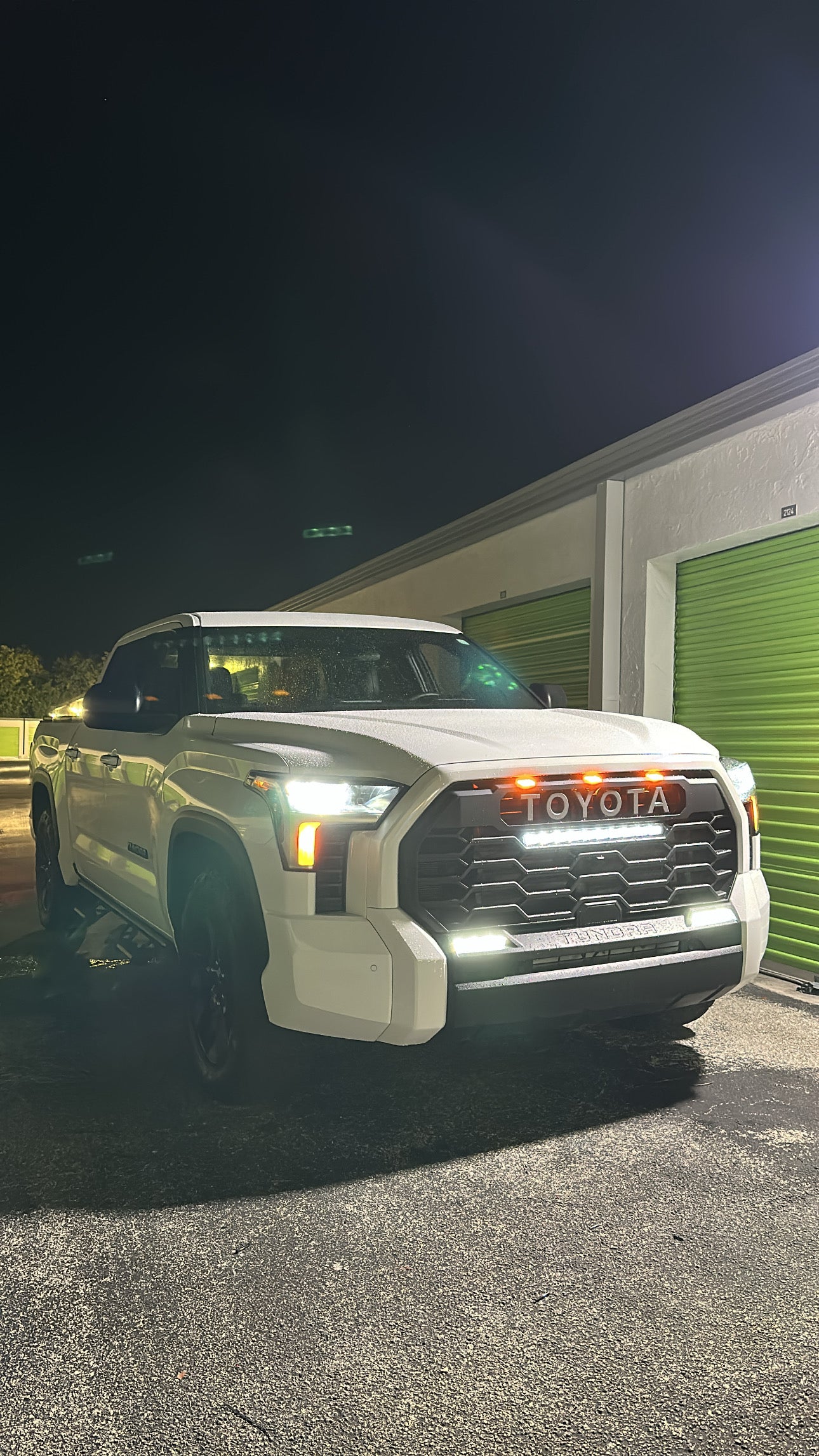 Toyota Tundra 2022-Current TRD Style Grille w/ LED Light Bar & Amber Lights
